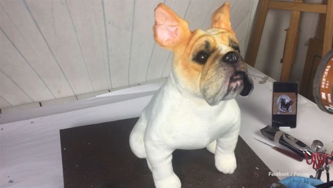 go to Tierische Doppelgänger: Unsterbliche Haustiere per Post