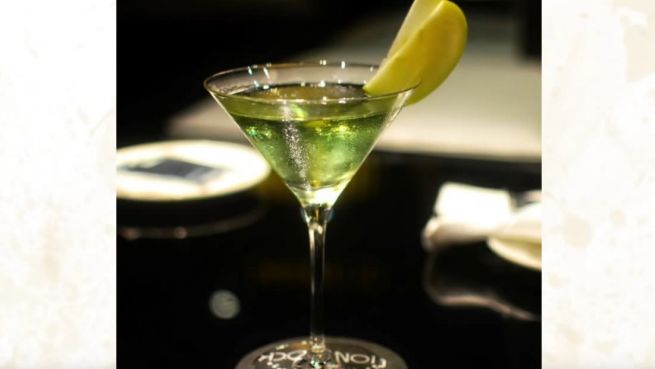 go to World Best Top 10 Amazing Cocktails Drink Recipes